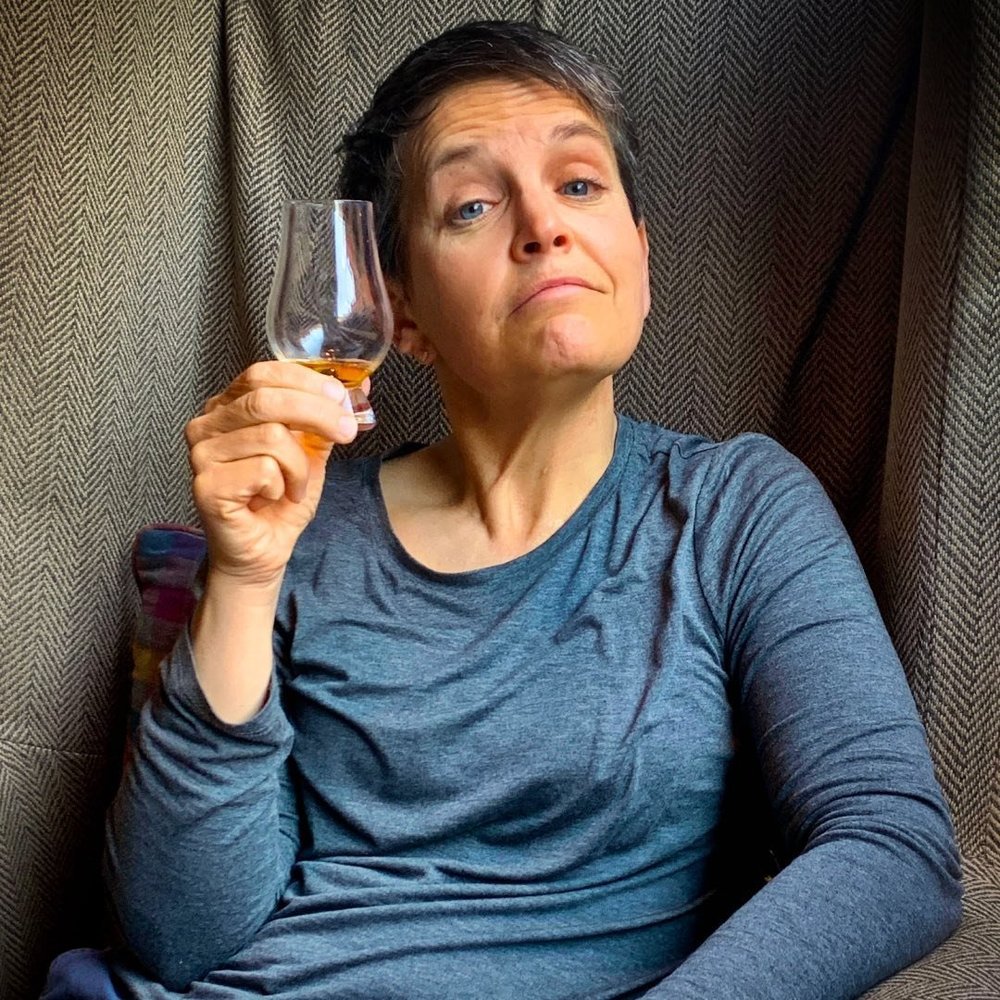 Meet your Posher, Leslie